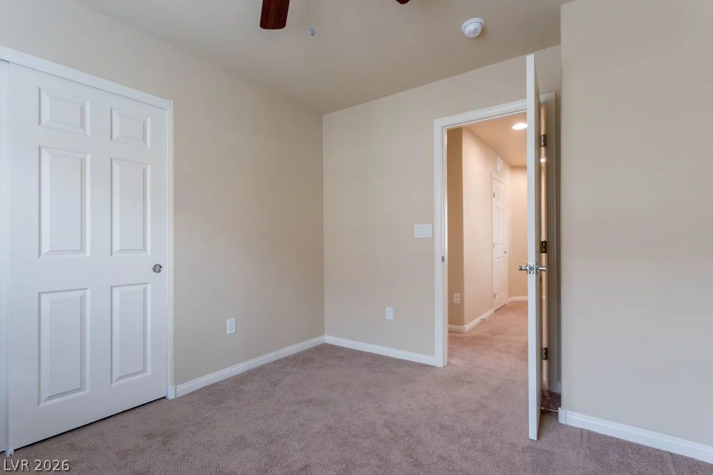 5650 Dancing Bee, Las Vegas, NV 89141