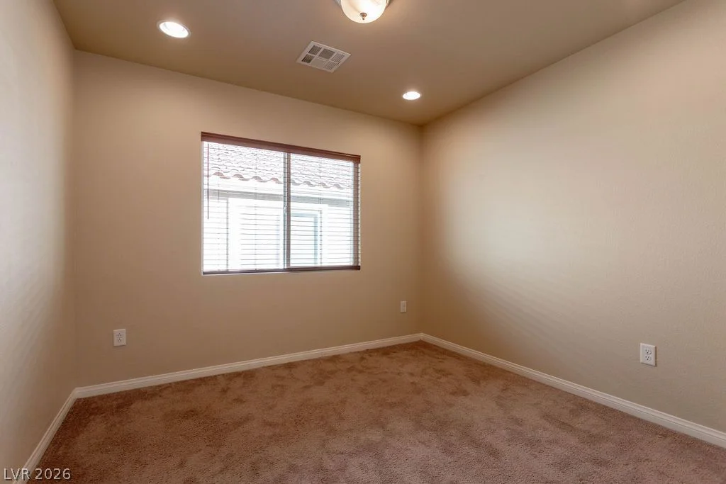 5650 Dancing Bee, Las Vegas, NV 89141