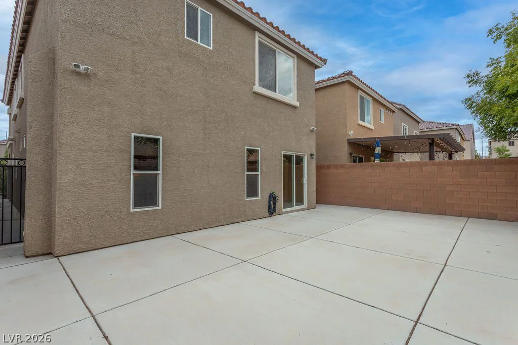 5650 Dancing Bee, Las Vegas, NV 89141