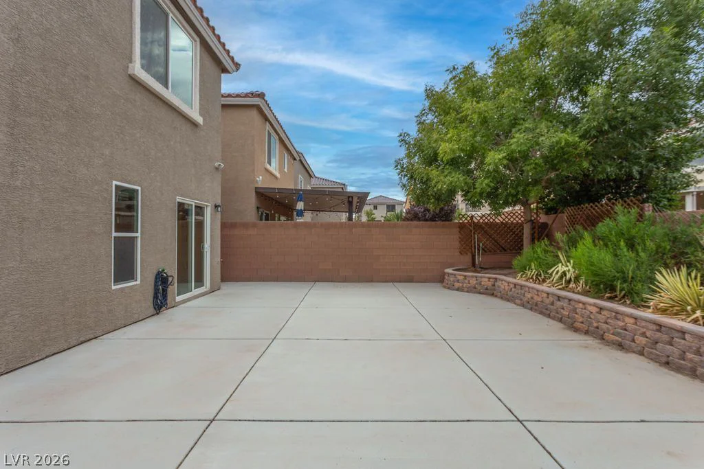 5650 Dancing Bee, Las Vegas, NV 89141