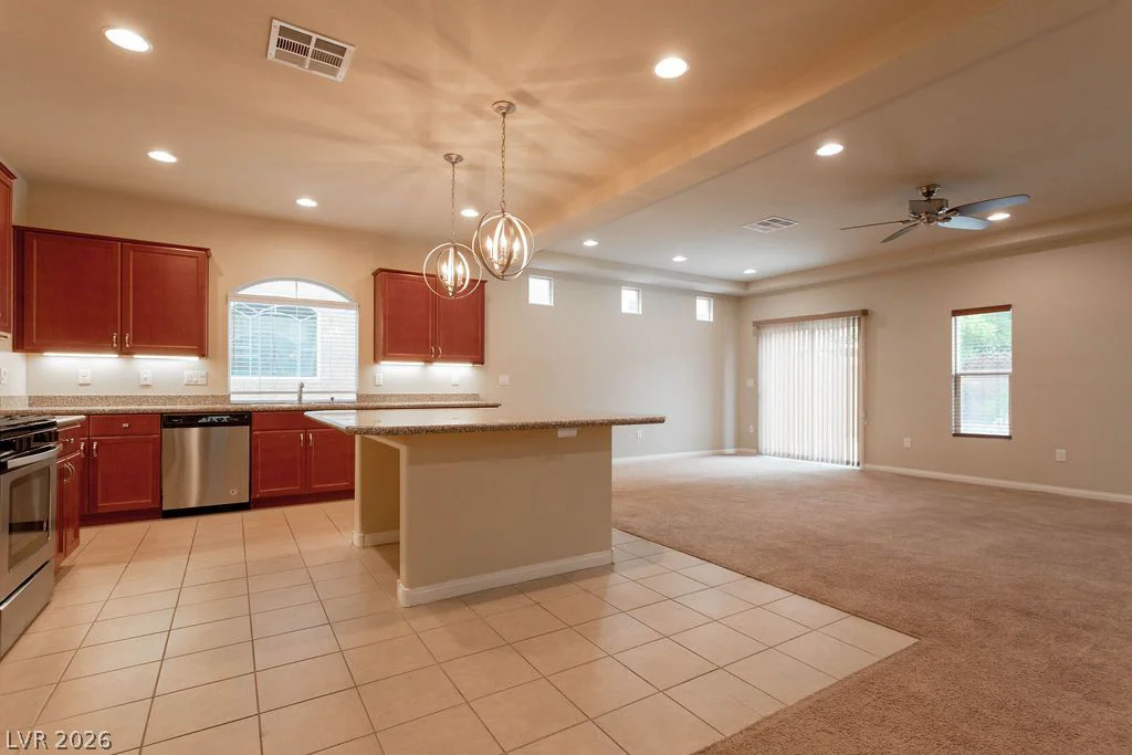5650 Dancing Bee, Las Vegas, NV 89141