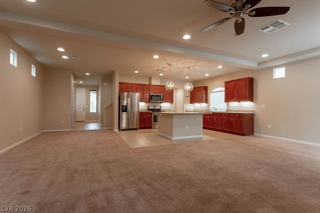 5650 Dancing Bee, Las Vegas, NV 89141