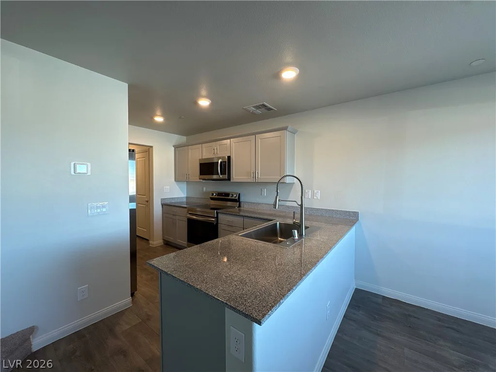 12284 Radiant Sunrise, Las Vegas, NV 89183