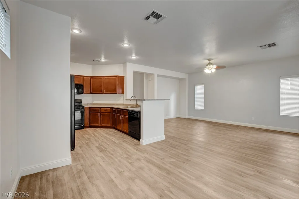 931 APPALOOSA HILLS, North Las Vegas, NV 89081
