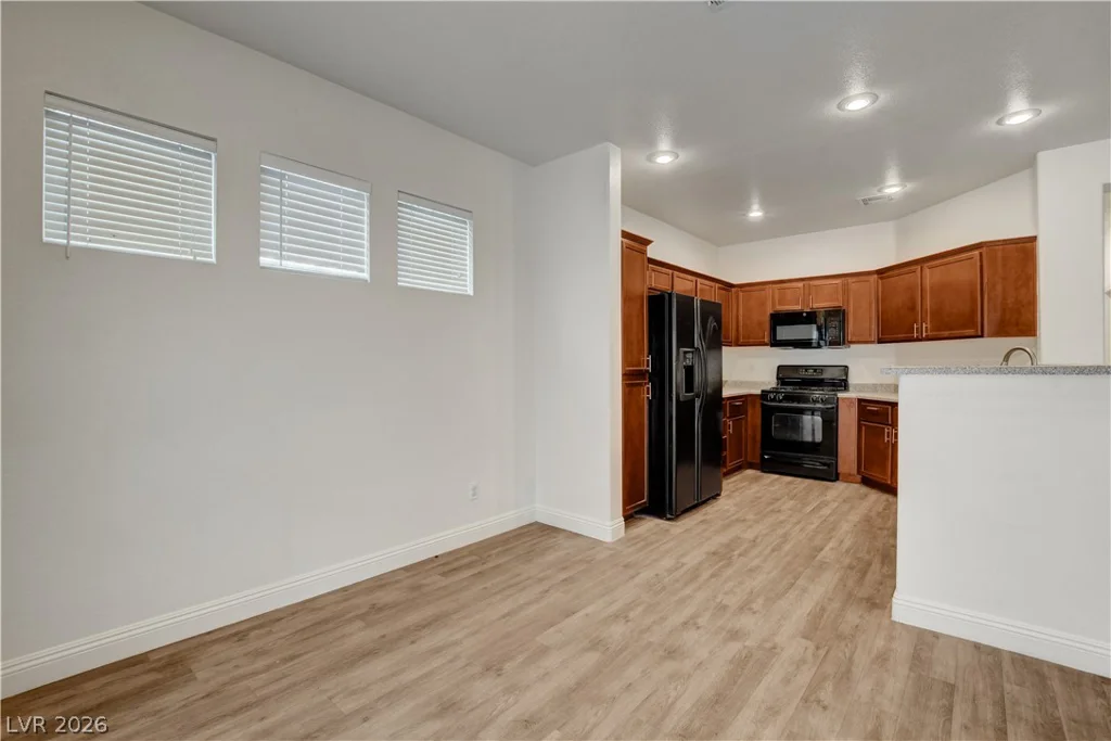 931 APPALOOSA HILLS, North Las Vegas, NV 89081