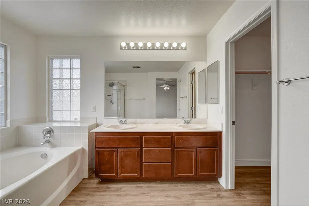 931 APPALOOSA HILLS, North Las Vegas, NV 89081