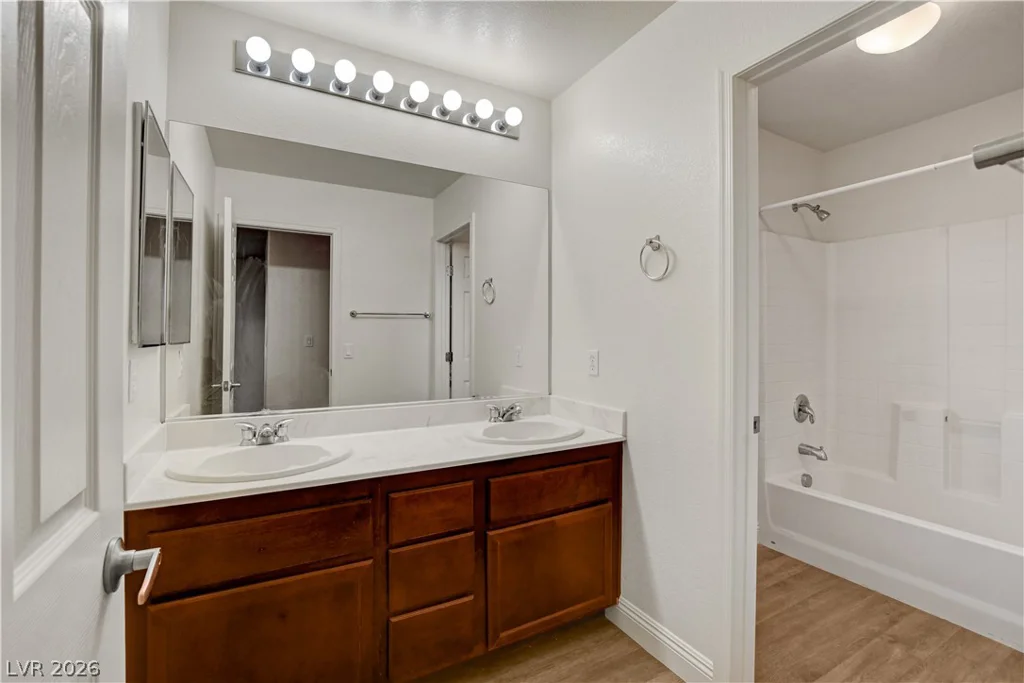 931 APPALOOSA HILLS, North Las Vegas, NV 89081