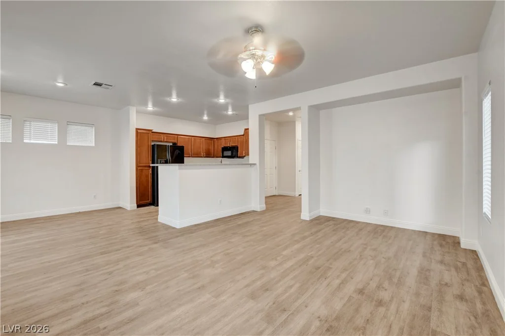 931 APPALOOSA HILLS, North Las Vegas, NV 89081