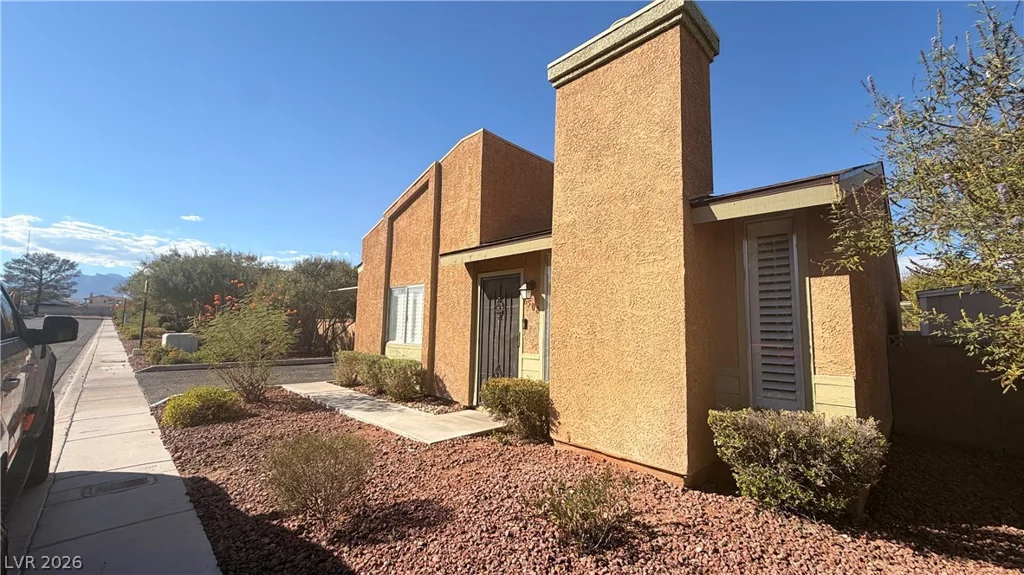 6508 Pinon Pine, Las Vegas, NV 89108