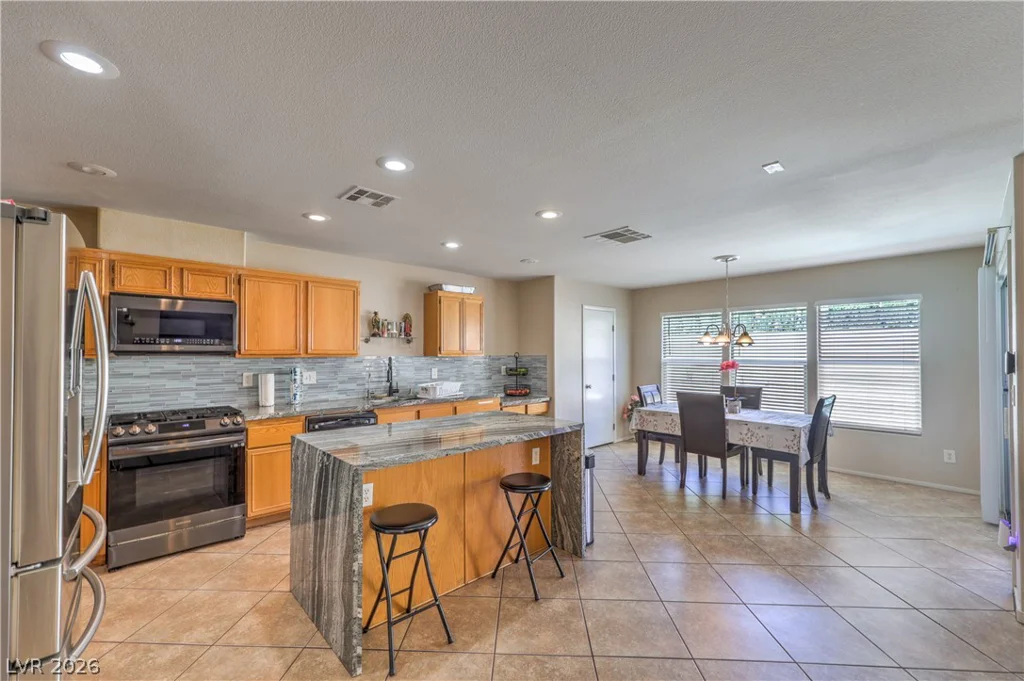 6384 Hotchkiss, Las Vegas, NV 89110