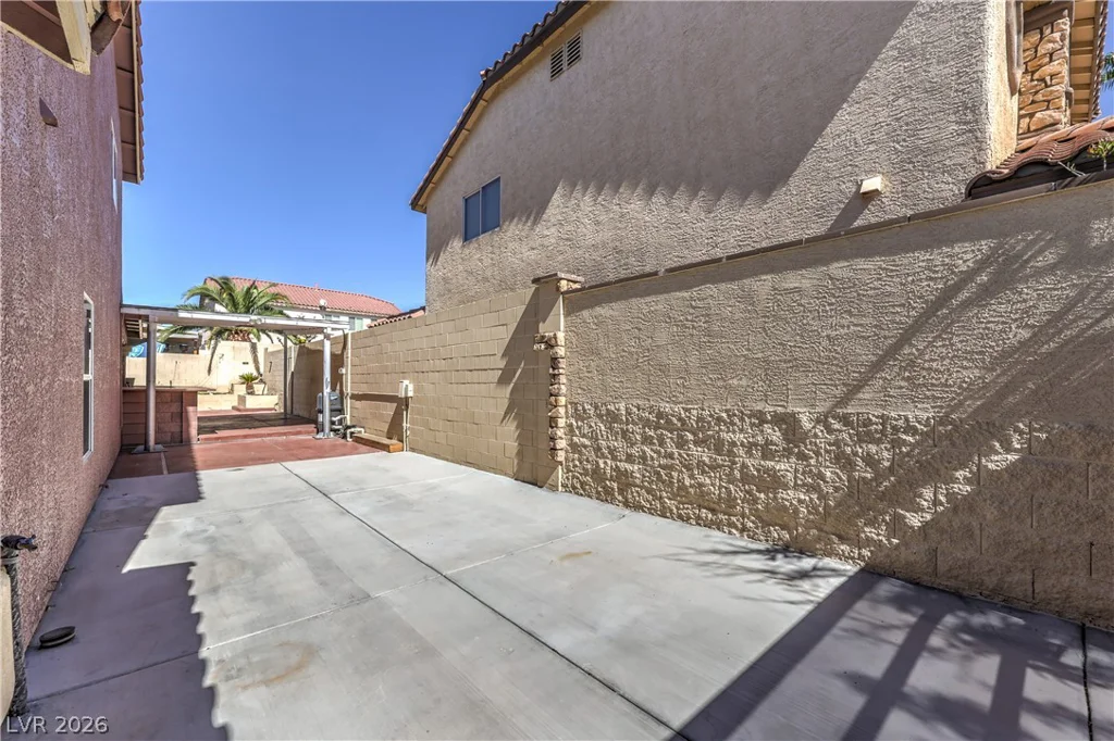 6384 Hotchkiss, Las Vegas, NV 89110