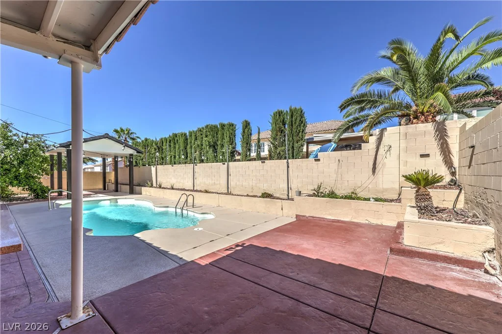 6384 Hotchkiss, Las Vegas, NV 89110