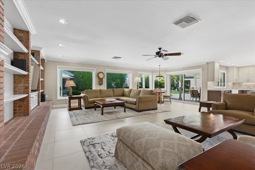 204 Rosemary, Las Vegas, NV 89107
