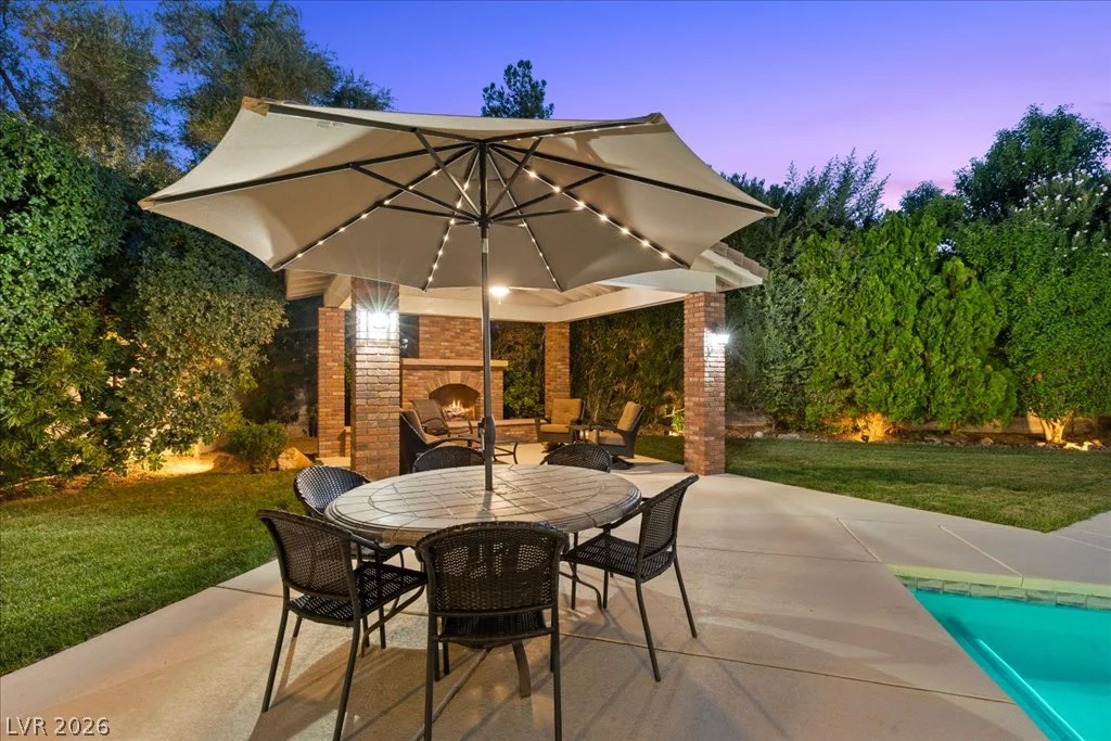204 Rosemary, Las Vegas, NV 89107