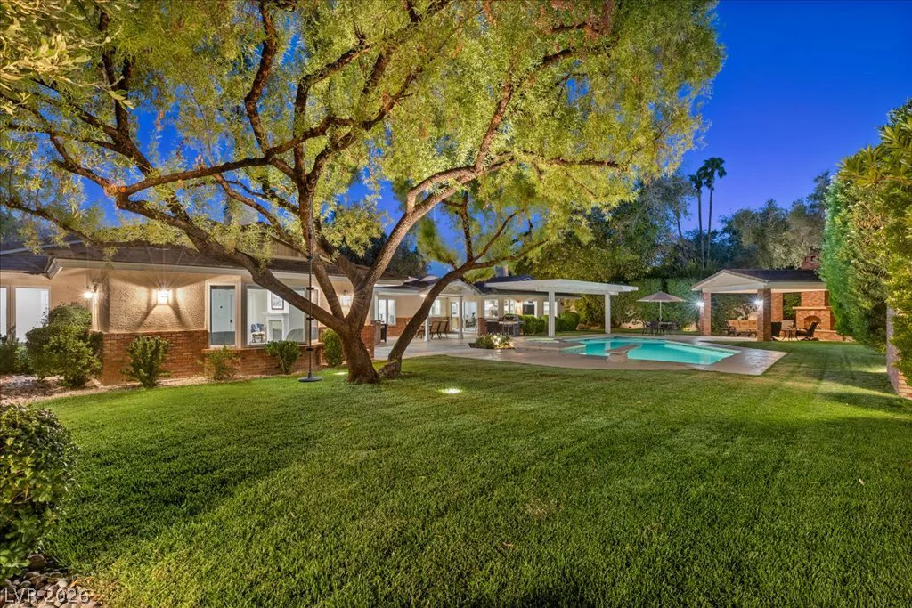 204 Rosemary, Las Vegas, NV 89107