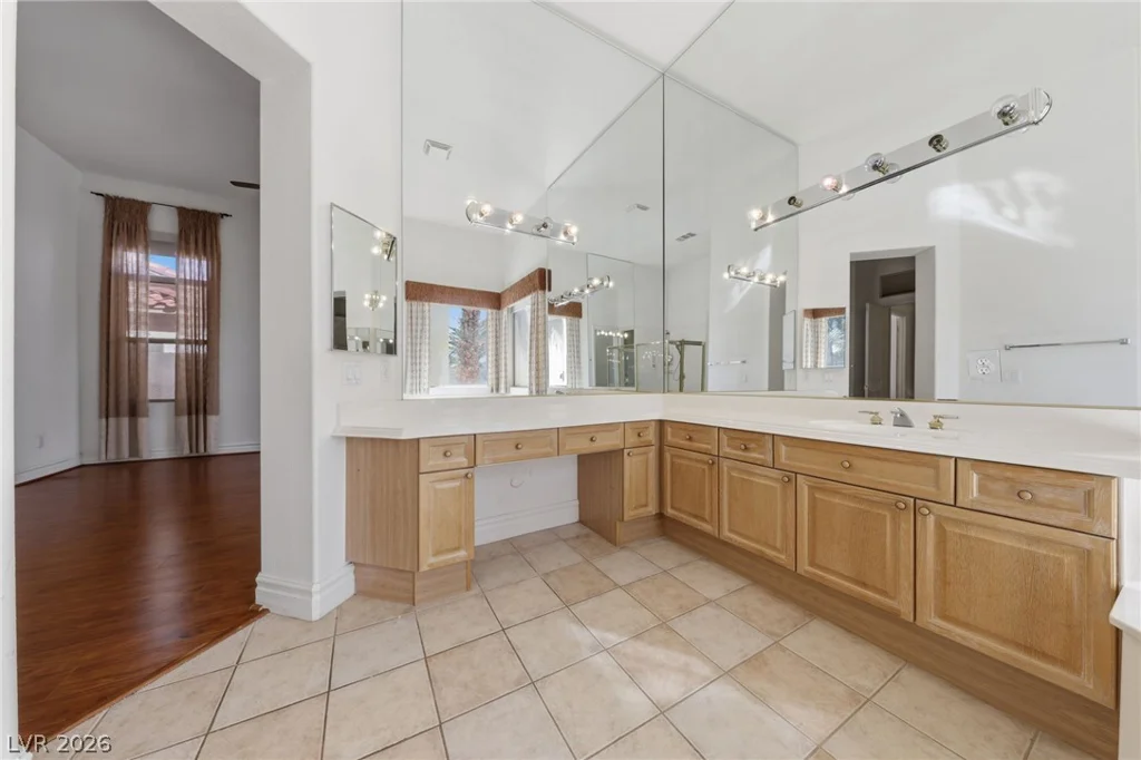 341 Arbour Garden, Las Vegas, NV 89148