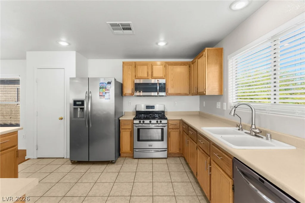 6220 Senegal Haven, North Las Vegas, NV 89081