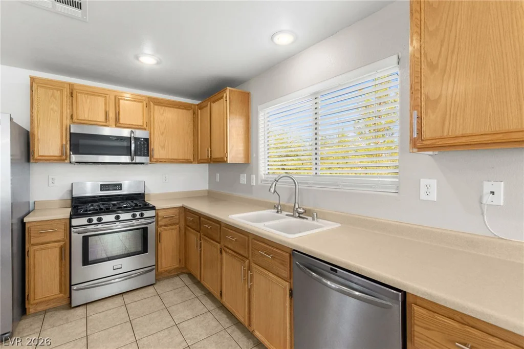 6220 Senegal Haven, North Las Vegas, NV 89081