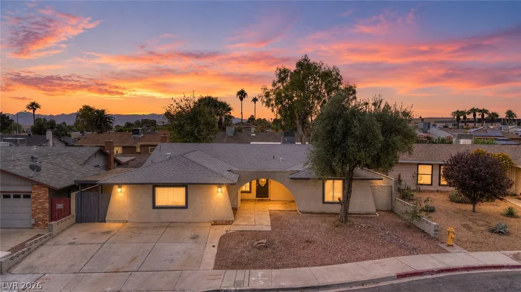 4051 Springhill, Las Vegas, NV 89121