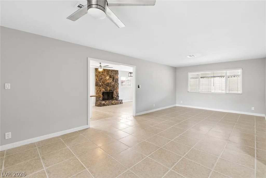 4051 Springhill, Las Vegas, NV 89121