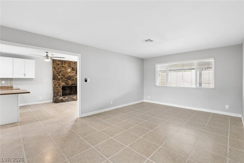4051 Springhill, Las Vegas, NV 89121