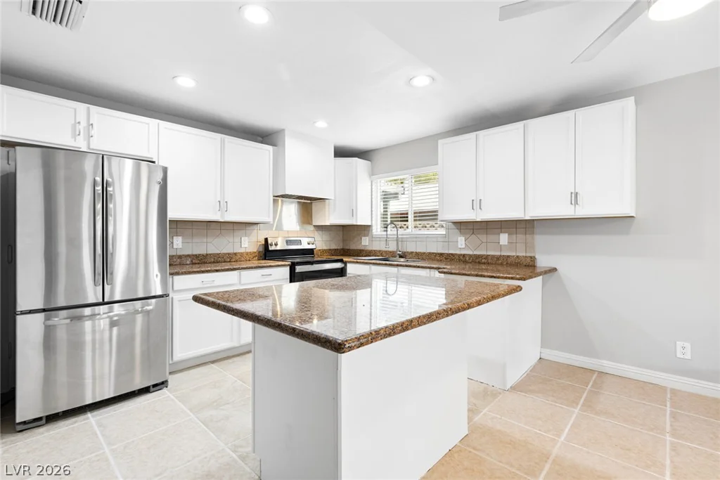 4051 Springhill, Las Vegas, NV 89121