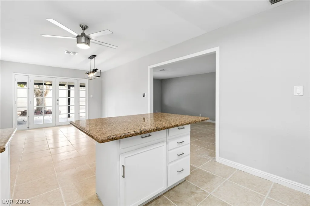 4051 Springhill, Las Vegas, NV 89121