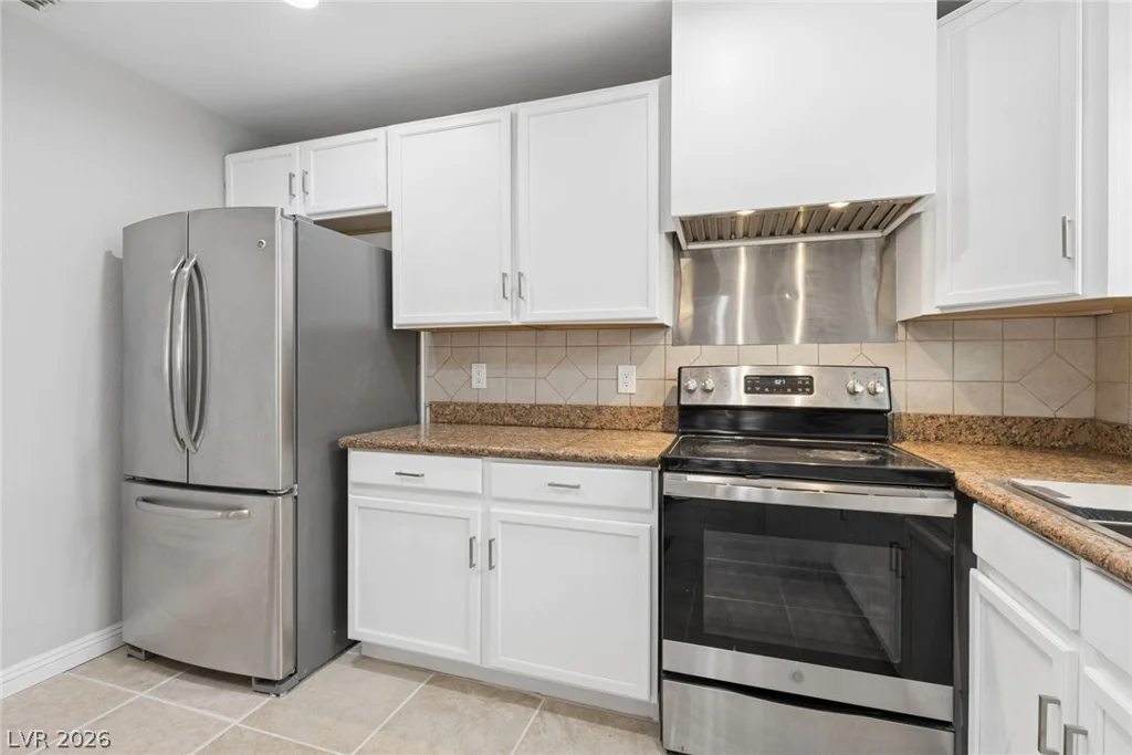 4051 Springhill, Las Vegas, NV 89121