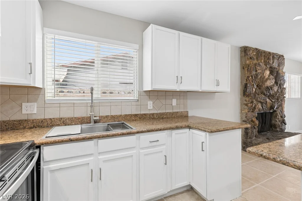 4051 Springhill, Las Vegas, NV 89121