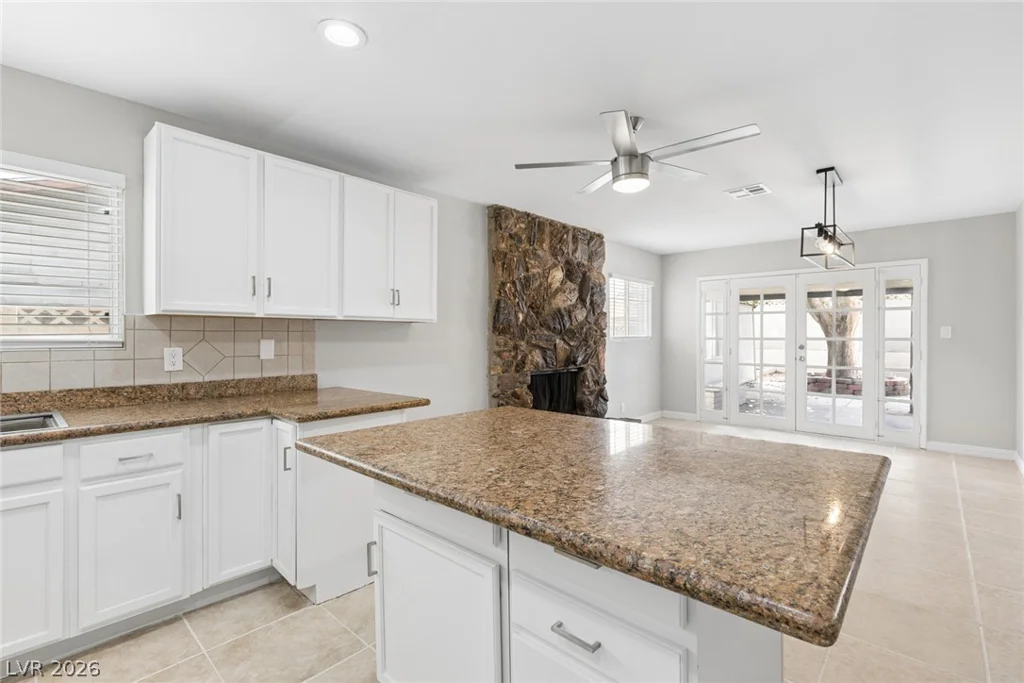 4051 Springhill, Las Vegas, NV 89121