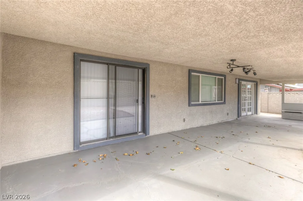 4051 Springhill, Las Vegas, NV 89121