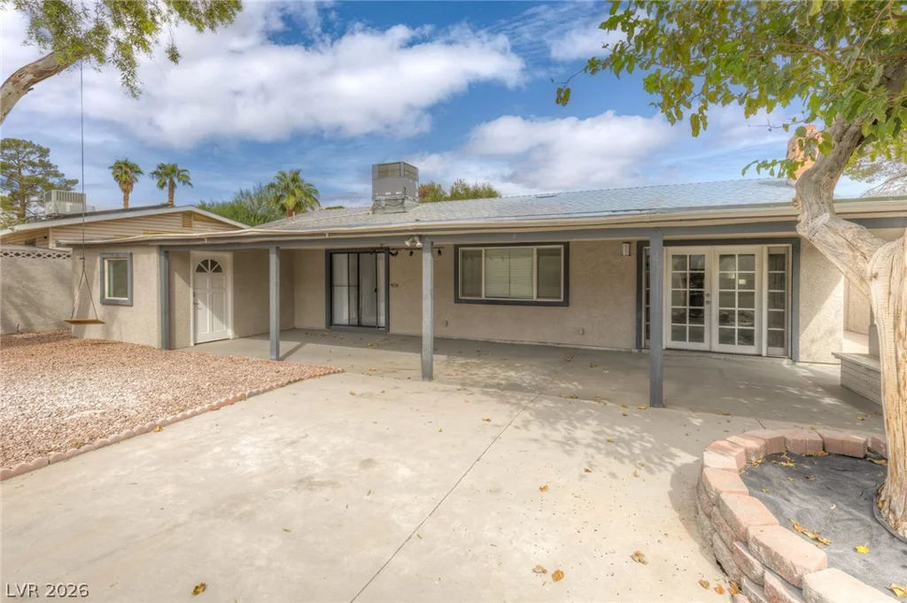 4051 Springhill, Las Vegas, NV 89121