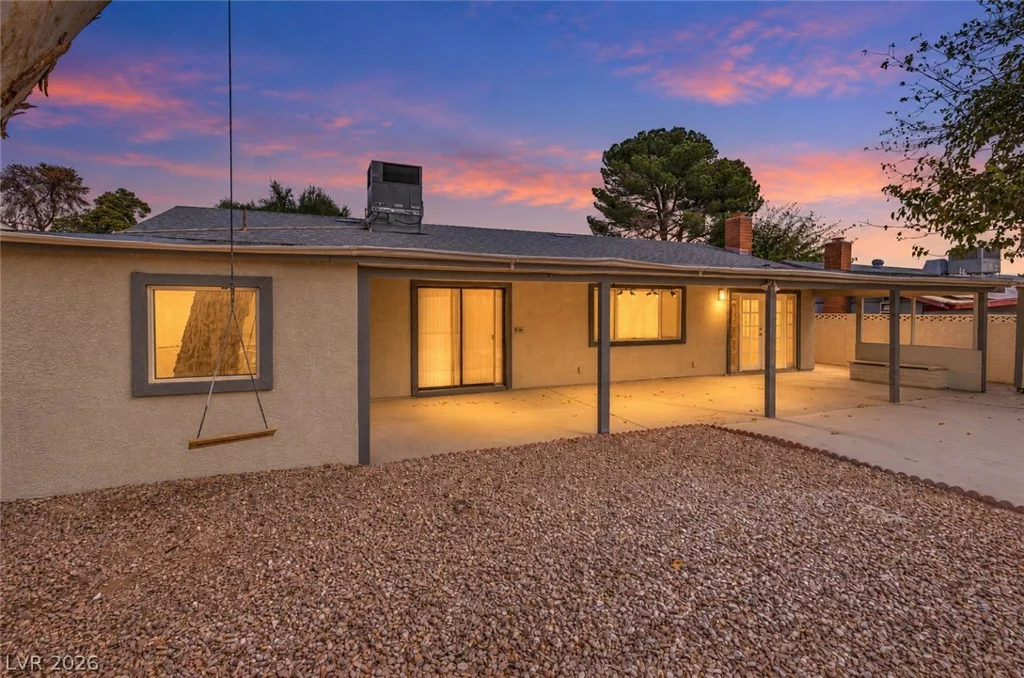4051 Springhill, Las Vegas, NV 89121
