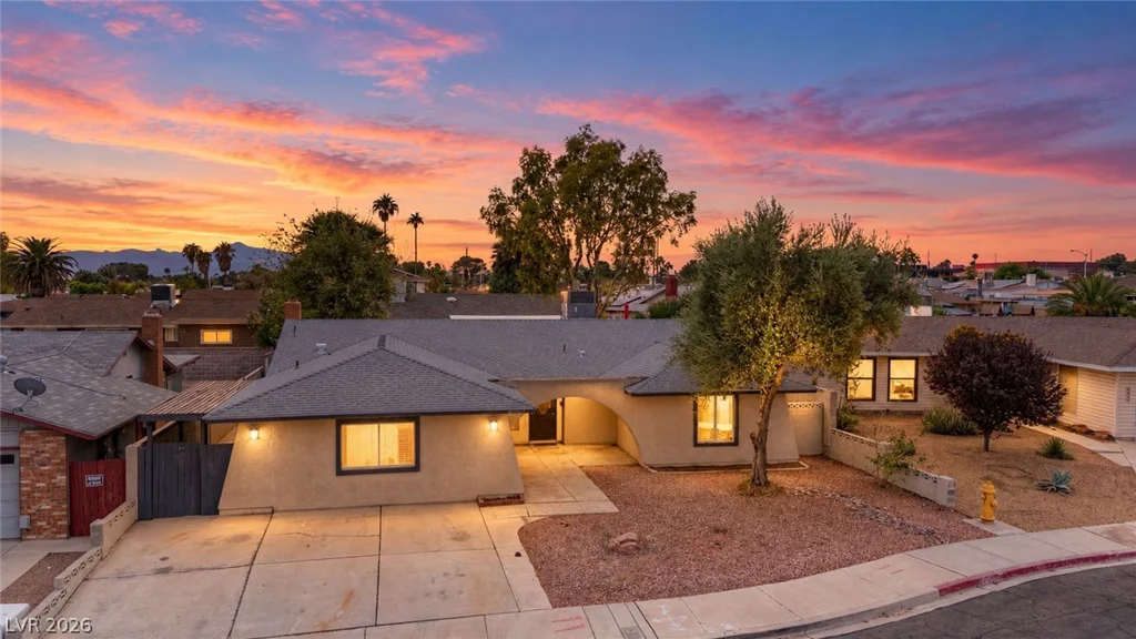 4051 Springhill, Las Vegas, NV 89121