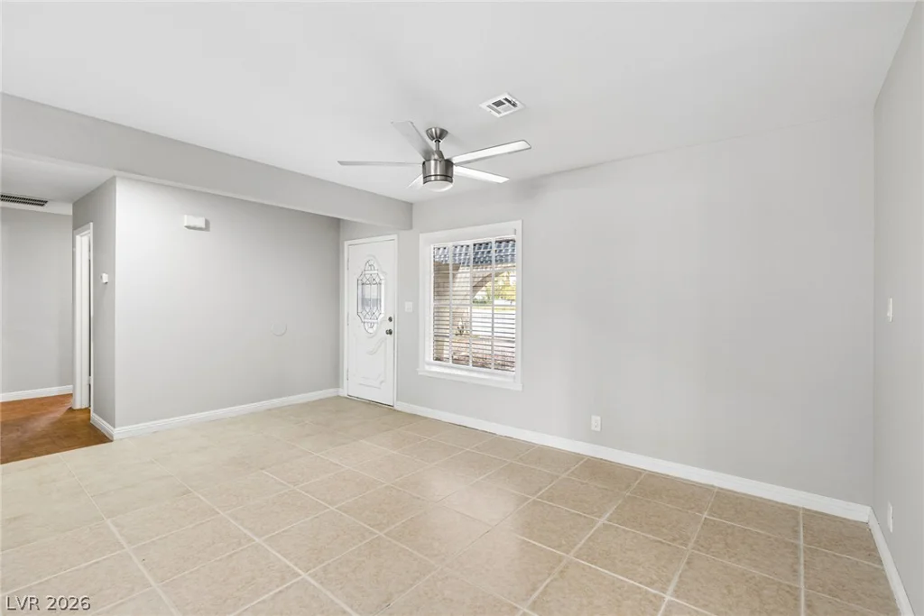 4051 Springhill, Las Vegas, NV 89121