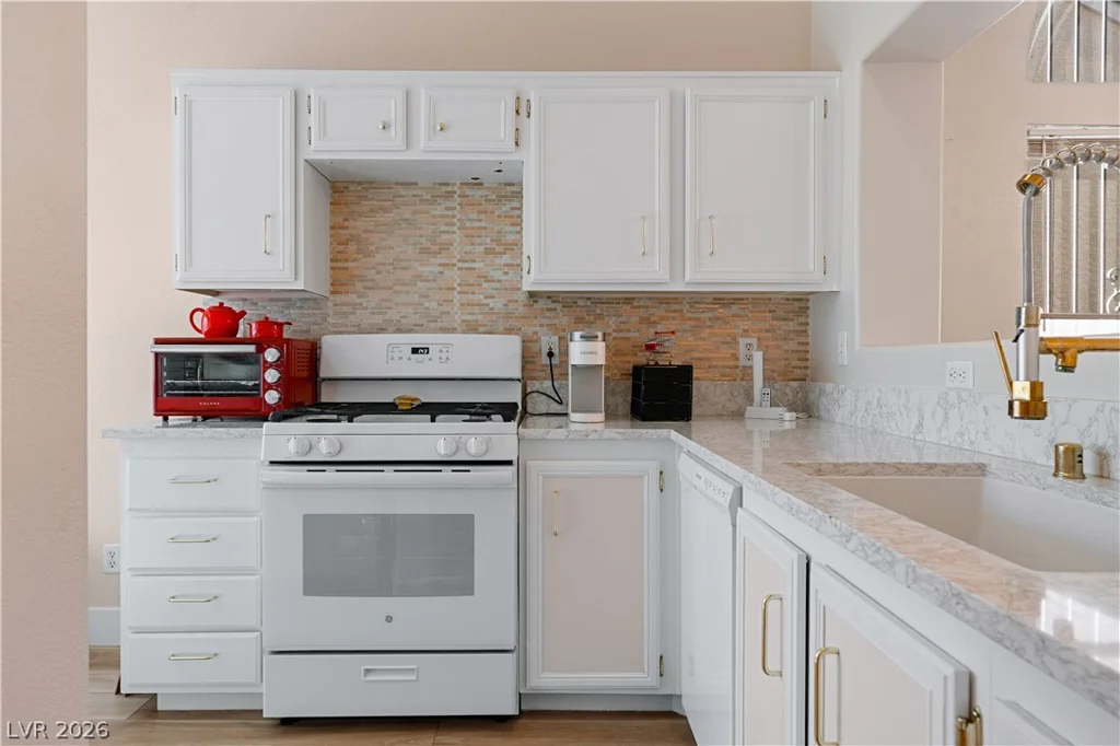 3008 Seasons, Henderson, NV 89074