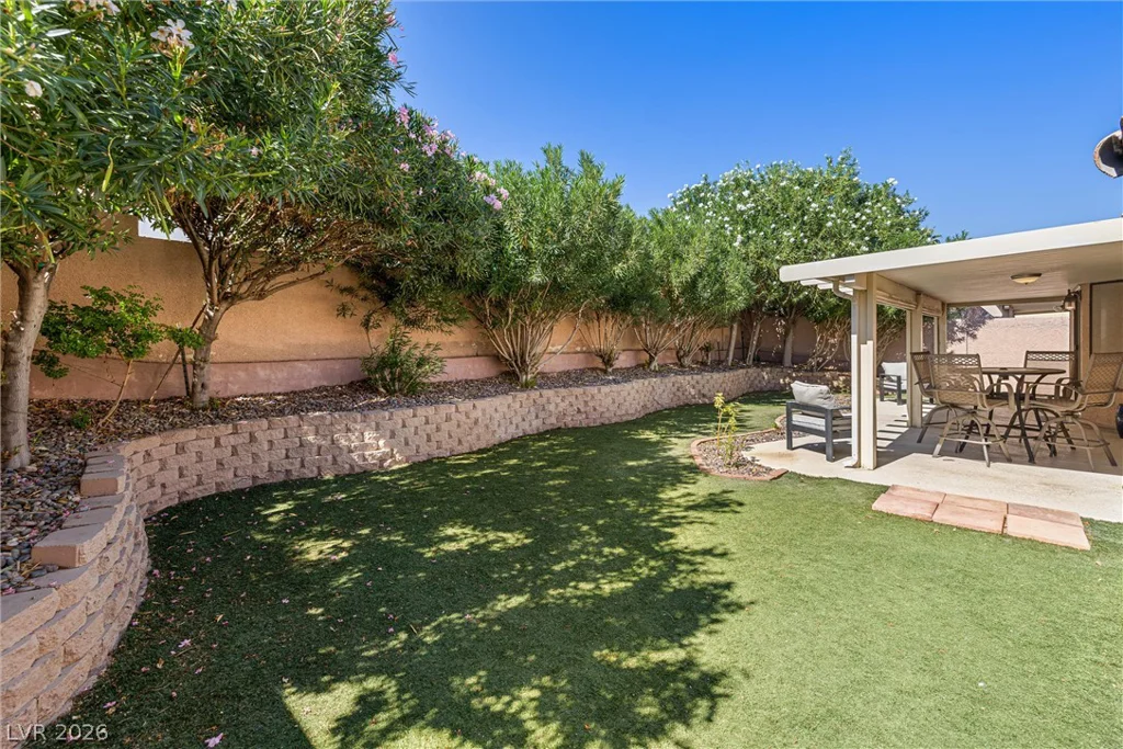 9803 Frosty Canyon, Las Vegas, NV 89183
