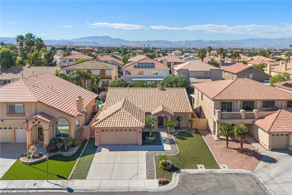 9803 Frosty Canyon, Las Vegas, NV 89183