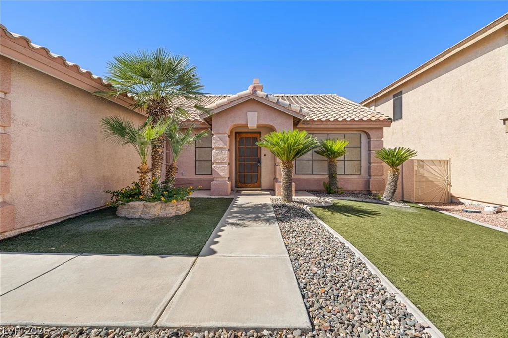 9803 Frosty Canyon, Las Vegas, NV 89183