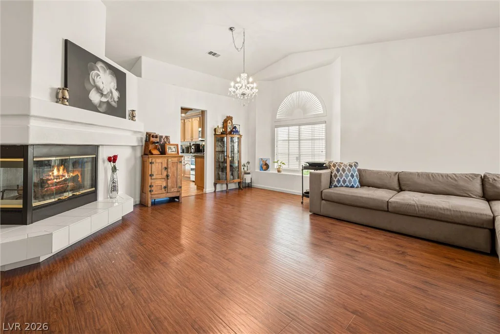 9803 Frosty Canyon, Las Vegas, NV 89183