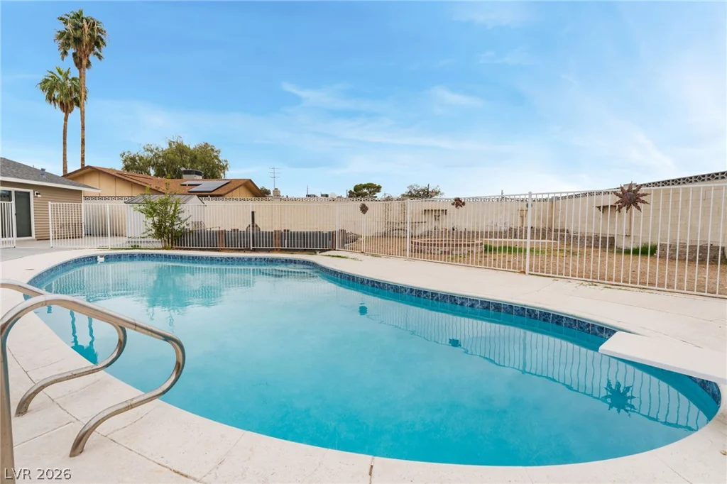 3882 Chinchilla, Las Vegas, NV 89121