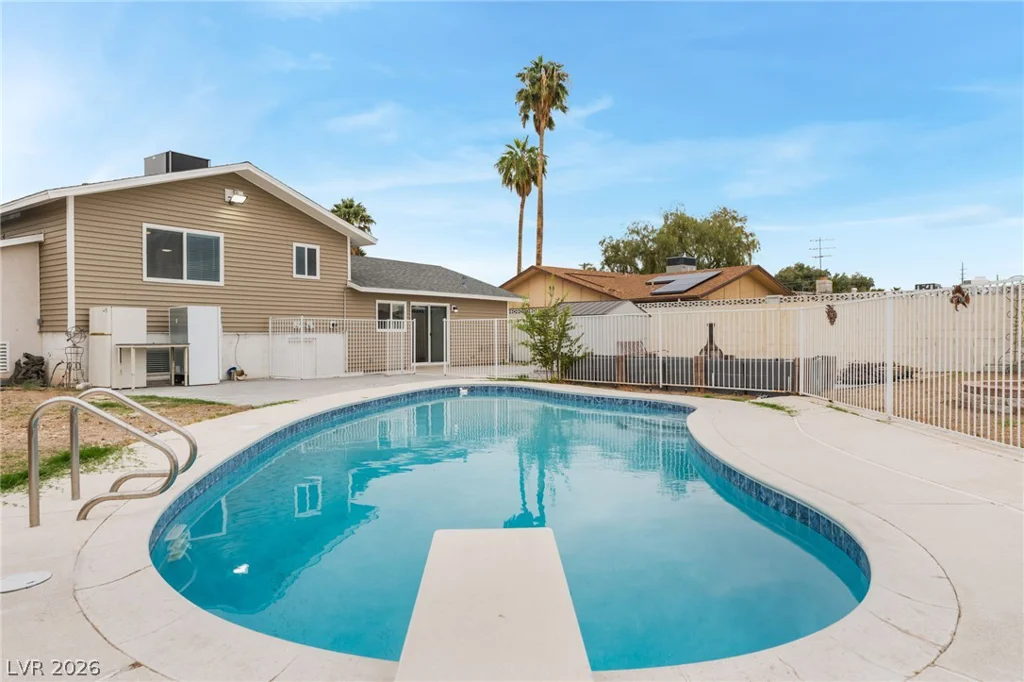 3882 Chinchilla, Las Vegas, NV 89121