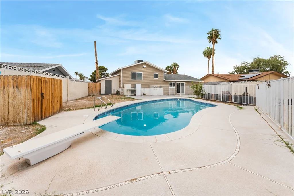 3882 Chinchilla, Las Vegas, NV 89121