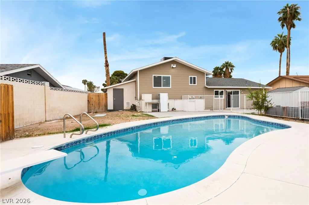 3882 Chinchilla, Las Vegas, NV 89121