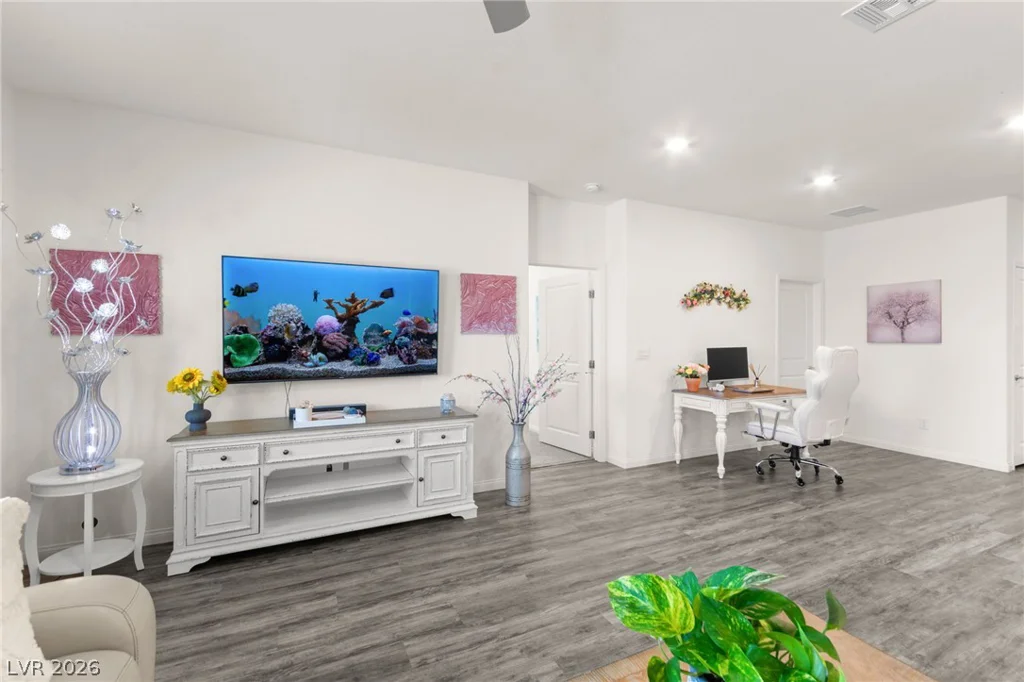 1716 Viola Falls, North Las Vegas, NV 89084