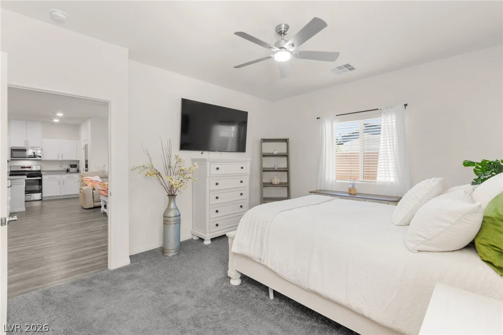 1716 Viola Falls, North Las Vegas, NV 89084