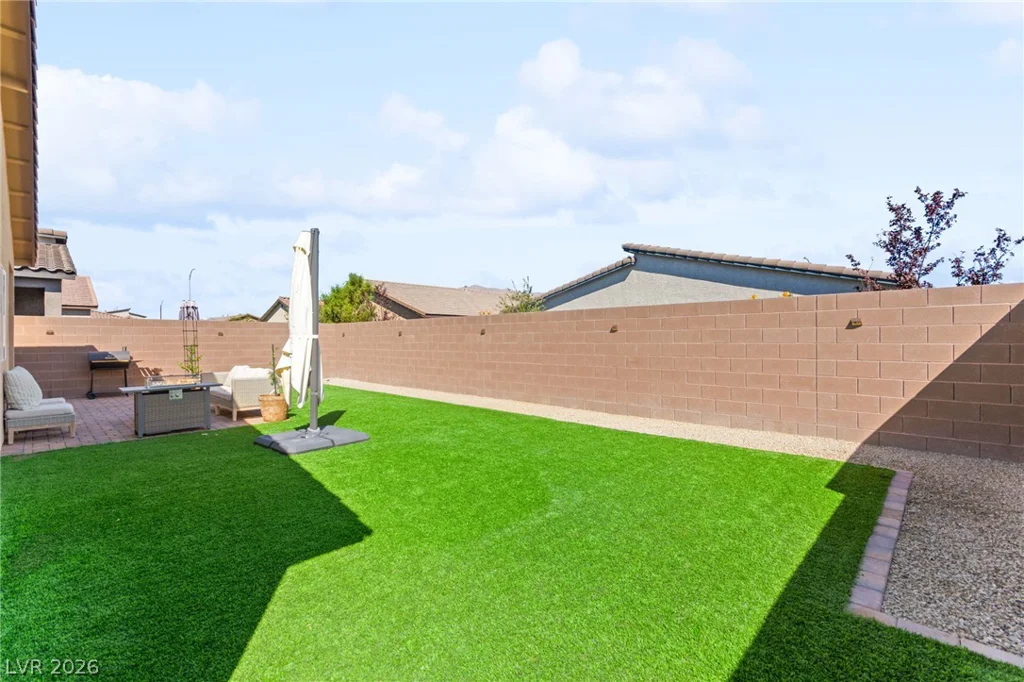 1716 Viola Falls, North Las Vegas, NV 89084