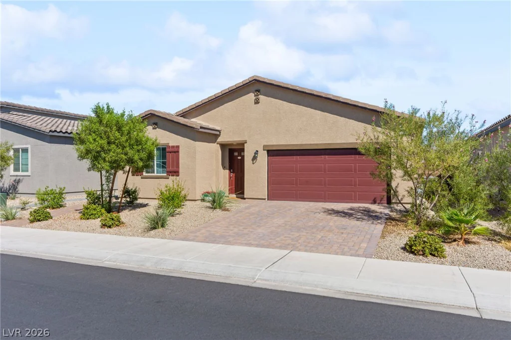 1716 Viola Falls, North Las Vegas, NV 89084