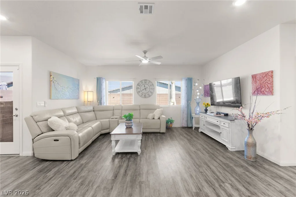 1716 Viola Falls, North Las Vegas, NV 89084