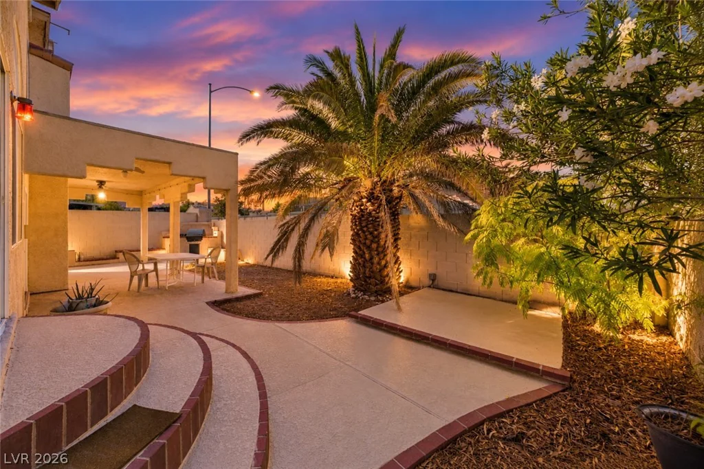 8838 Dove Cove, Las Vegas, NV 89129